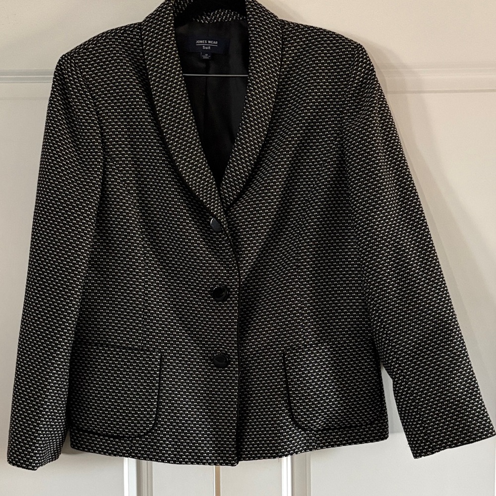 Jones Wear Black and White Textured Blazer